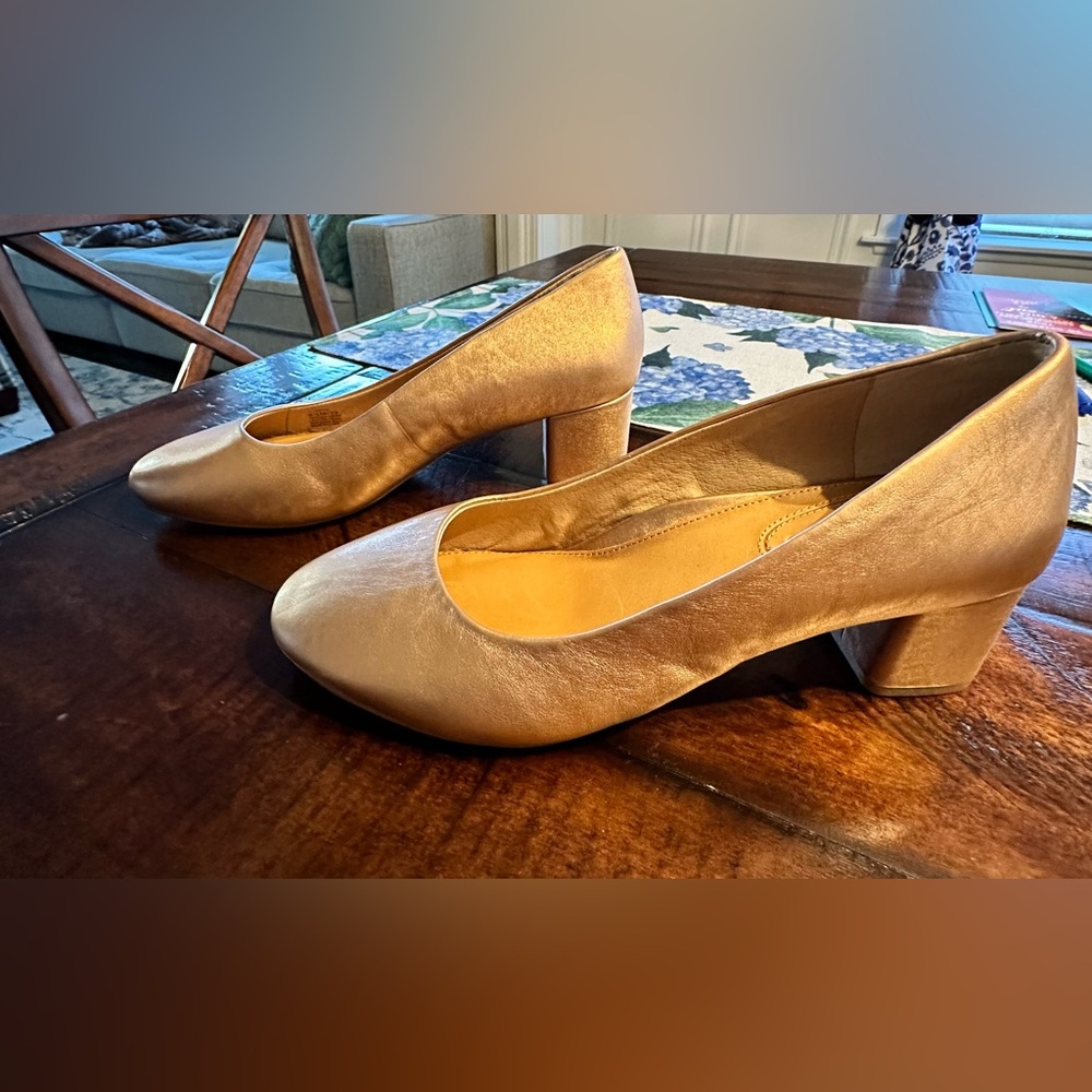 Corso Como rose gold pumps